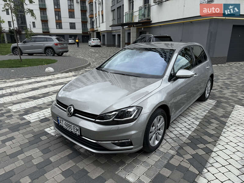 Volkswagen Golf 2020