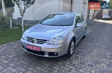 Хэтчбек Volkswagen Golf 2007 в Луцке
