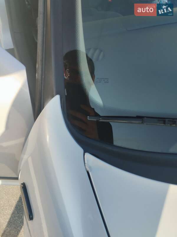 Хетчбек Volkswagen Golf 2000 в Дніпрі