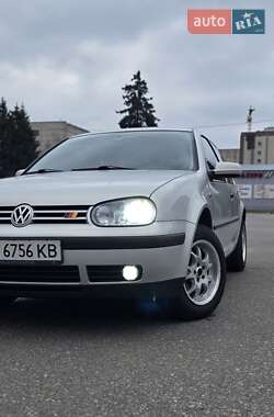 Хэтчбек Volkswagen Golf 1998 в Киеве