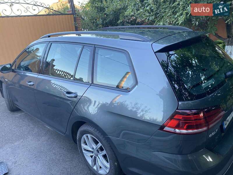 Универсал Volkswagen Golf 2019 в Мироновке