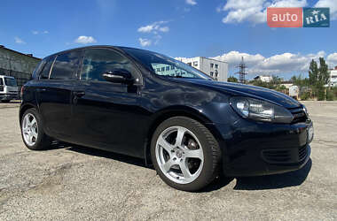 Хэтчбек Volkswagen Golf 2008 в Запорожье