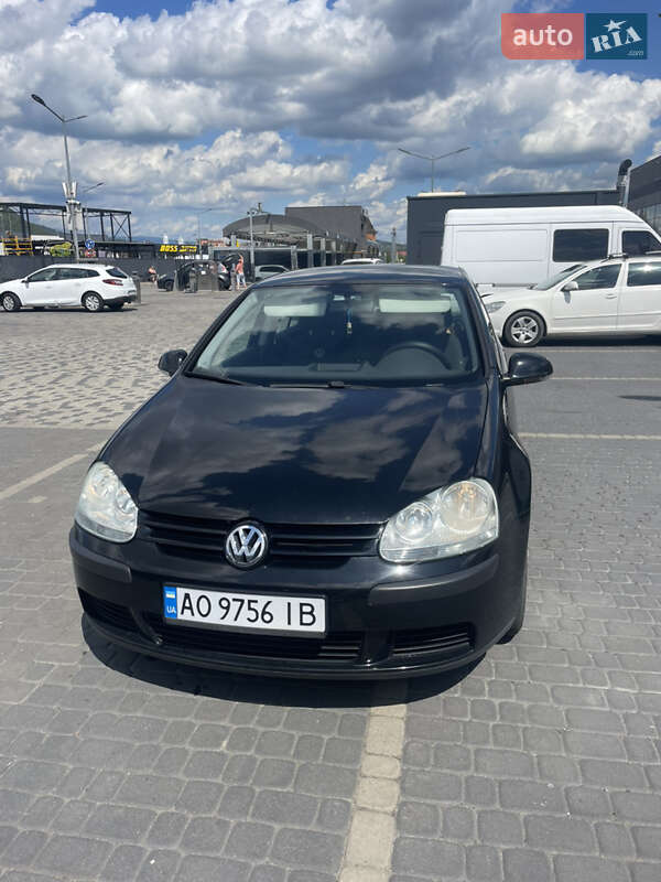 Volkswagen Golf 2004