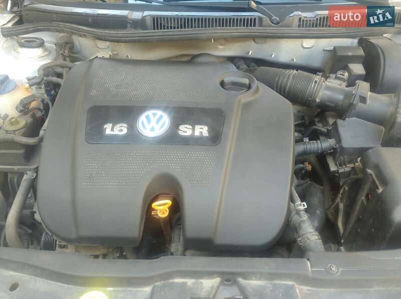 Хетчбек Volkswagen Golf 2002 в Кам'янець-Подільському