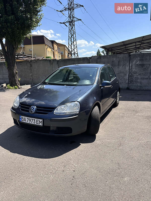 Volkswagen Golf 2005