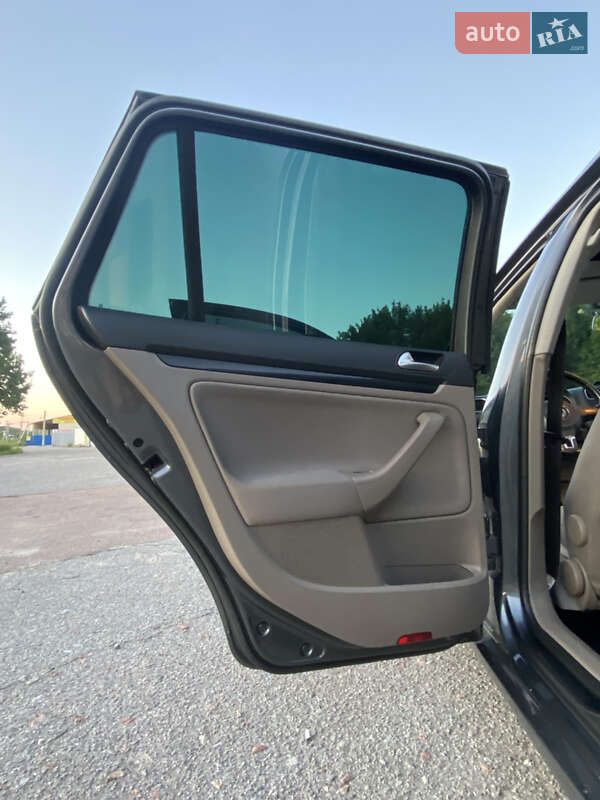 Универсал Volkswagen Golf 2009 в Житомире фото 13 Универсал Volkswagen Golf 2009 в Житомире