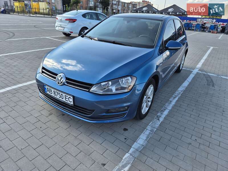 Хетчбек Volkswagen Golf 2015 в Вінниці