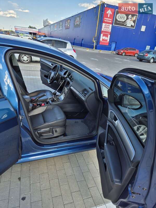 Хетчбек Volkswagen Golf 2015 в Вінниці