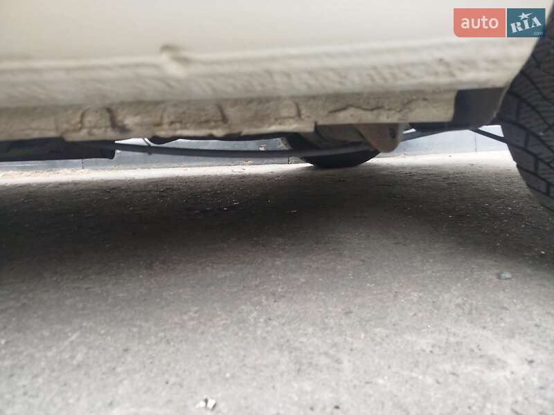 Хетчбек Volkswagen Golf 1999 в Києві