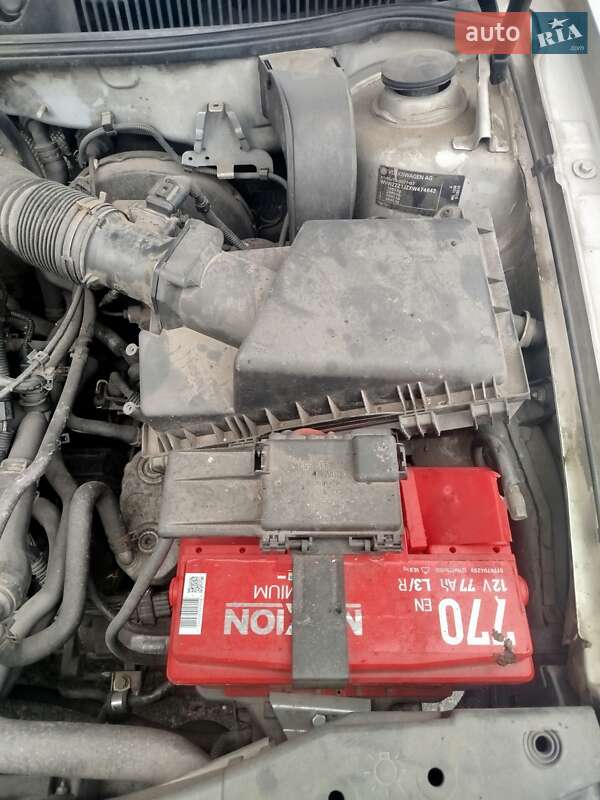 Хетчбек Volkswagen Golf 1999 в Києві