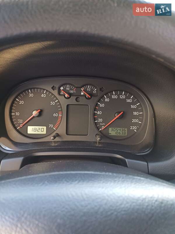 Хетчбек Volkswagen Golf 1999 в Хмельницькому