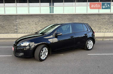 Хетчбек Volkswagen Golf 2009 в Києві