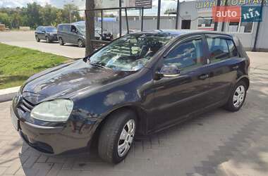 Хэтчбек Volkswagen Golf 2005 в Корсуне-Шевченковском