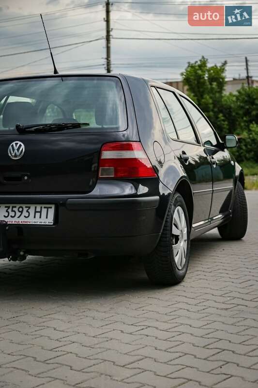 Хетчбек Volkswagen Golf 2003 в Хмельницькому