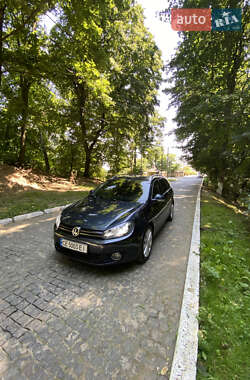 Универсал Volkswagen Golf 2010 в Черновцах