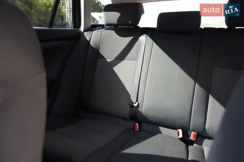 Универсал Volkswagen Golf 2008 в Новгород-Северском