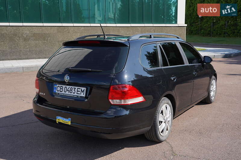 Универсал Volkswagen Golf 2008 в Новгород-Северском