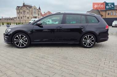 Універсал Volkswagen Golf 2014 в Чернівцях