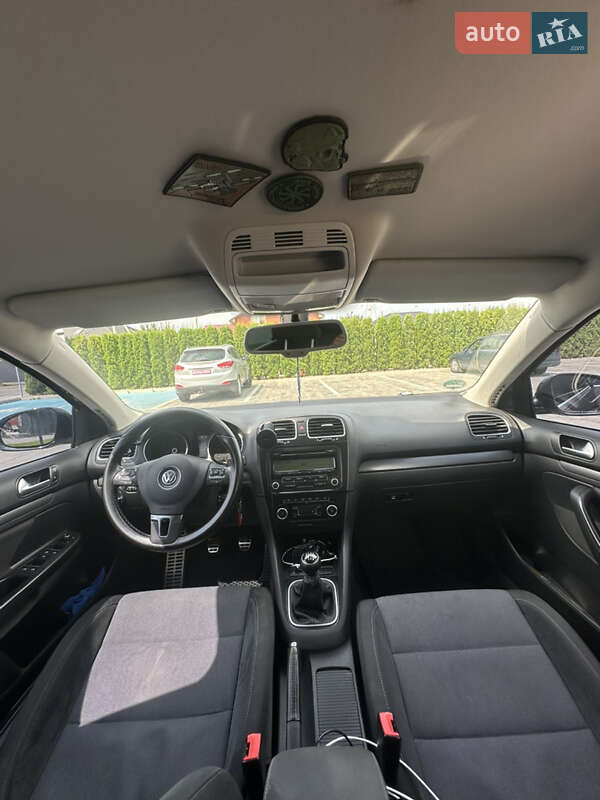 Універсал Volkswagen Golf 2011 в Луцьку