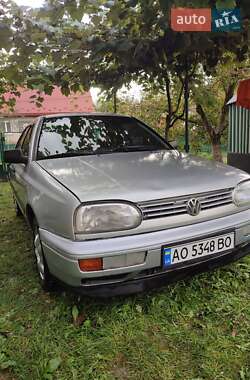 Хэтчбек Volkswagen Golf 1995 в Ужгороде