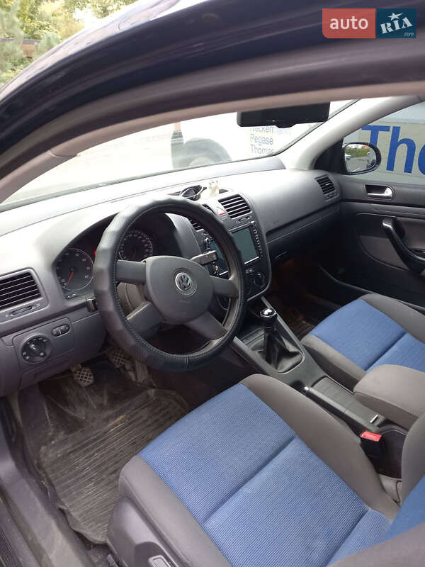 Хэтчбек Volkswagen Golf 2004 в Львове фото 3 Хэтчбек Volkswagen Golf 2004 в Львове