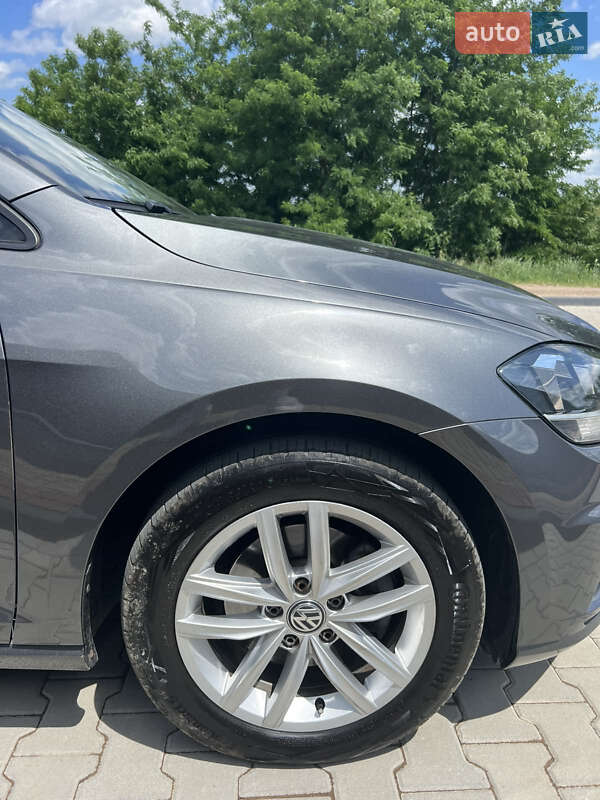 Універсал Volkswagen Golf 2017 в Самборі