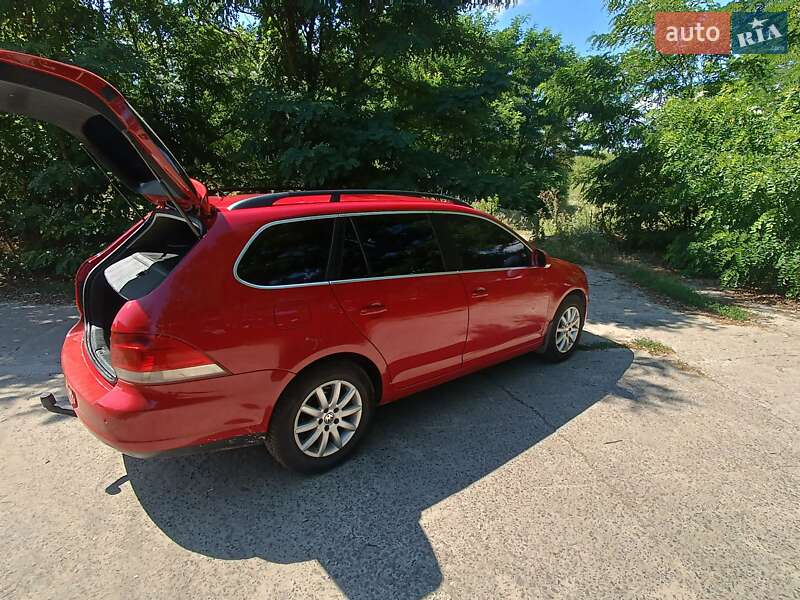 Універсал Volkswagen Golf 2008 в Рівному