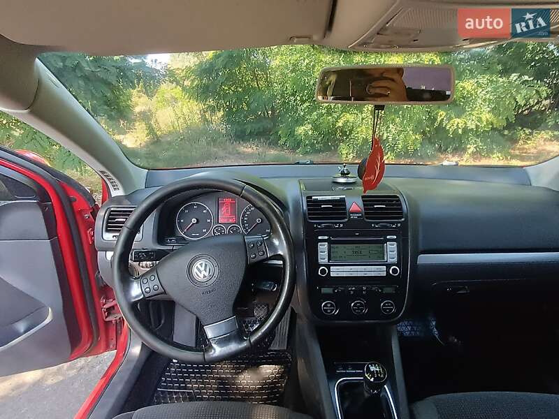 Універсал Volkswagen Golf 2008 в Рівному