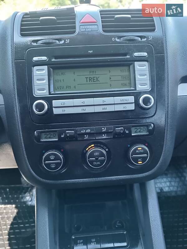 Універсал Volkswagen Golf 2008 в Рівному