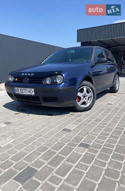 Хэтчбек Volkswagen Golf 2000 в Гнивани