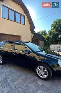 Універсал Volkswagen Golf 2009 в Коломиї