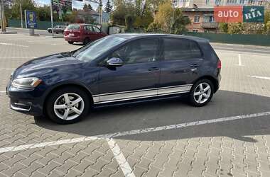 Хэтчбек Volkswagen Golf 2014 в 