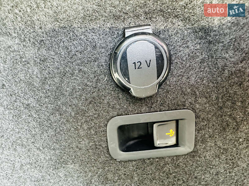 Універсал Volkswagen Golf 2021 в Луцьку