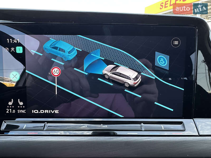 Універсал Volkswagen Golf 2021 в Луцьку