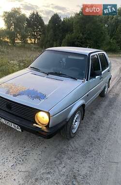 Хэтчбек Volkswagen Golf 1985 в Турийске