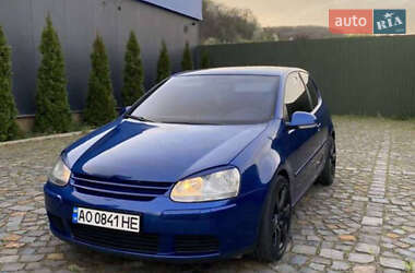 Хетчбек Volkswagen Golf 2005 в Яворові