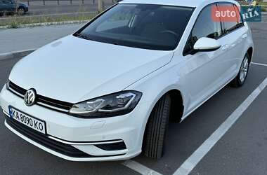 Хетчбек Volkswagen Golf 2018 в Києві
