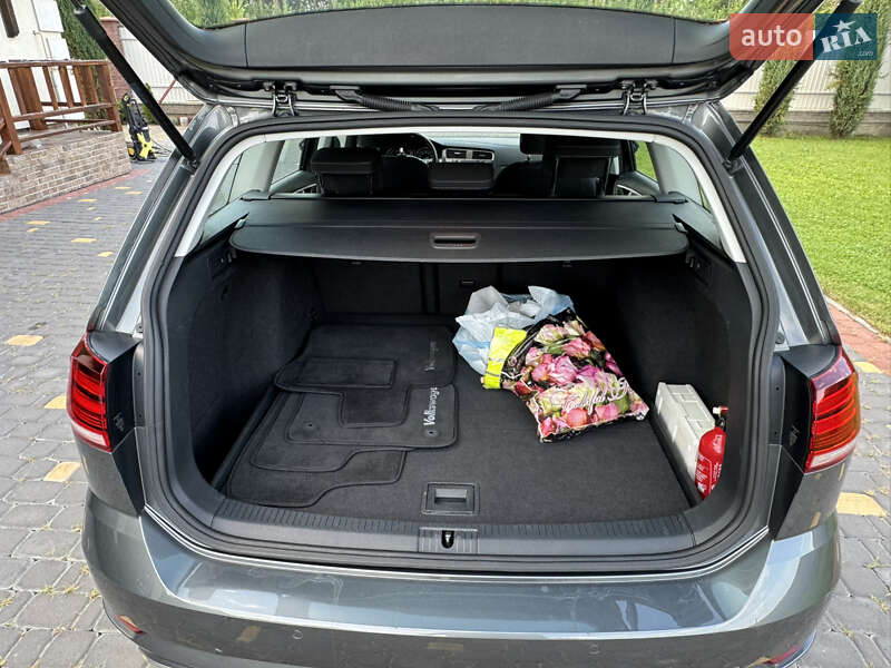 Універсал Volkswagen Golf 2018 в Києві