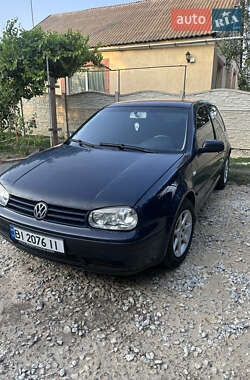 Хетчбек Volkswagen Golf 2003 в Полтаві
