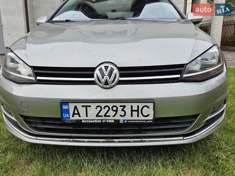 Універсал Volkswagen Golf 2015 в Івано-Франківську