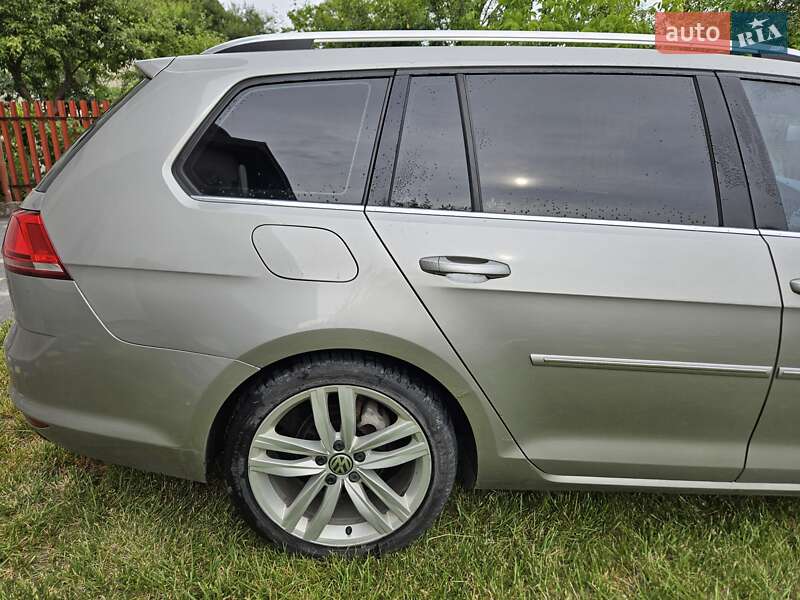 Універсал Volkswagen Golf 2015 в Івано-Франківську