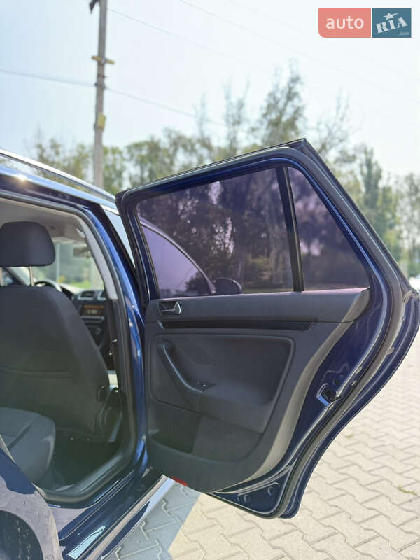 Універсал Volkswagen Golf 2010 в Кіцмані фото 53 Універсал Volkswagen Golf 2010 в Кіцмані