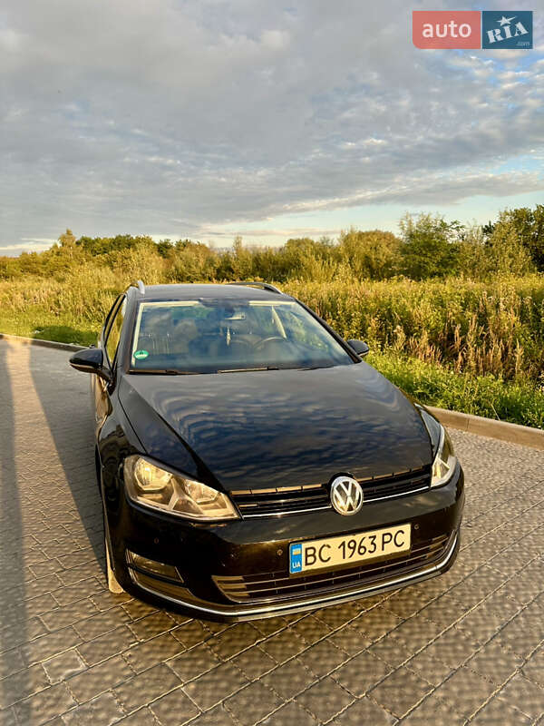Універсал Volkswagen Golf 2015 в Львові