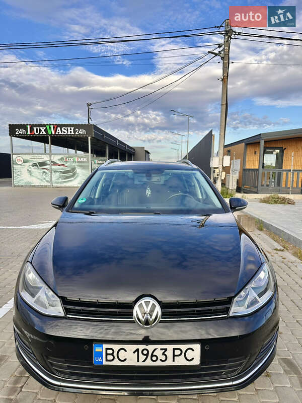 Універсал Volkswagen Golf 2015 в Львові