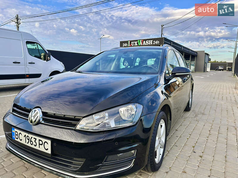 Універсал Volkswagen Golf 2015 в Львові