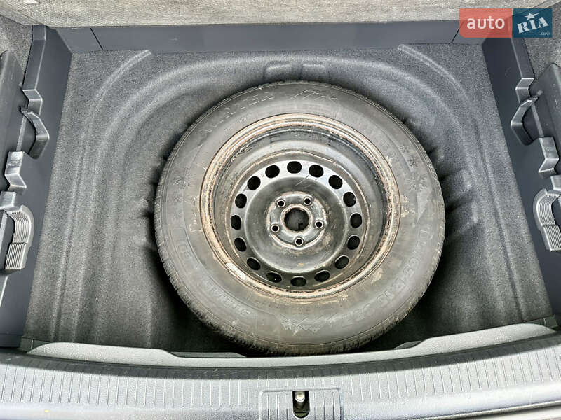 Універсал Volkswagen Golf 2015 в Львові