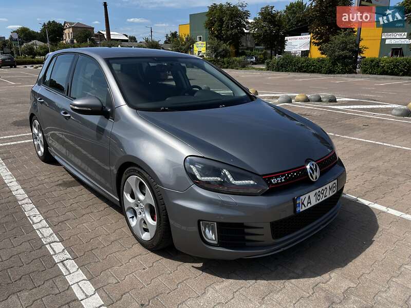 Хэтчбек Volkswagen Golf 2012 в Киеве
