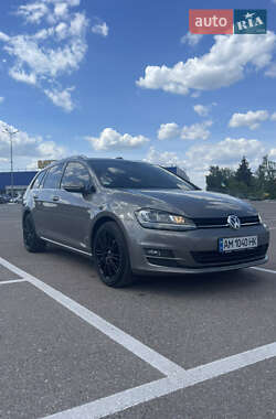 Універсал Volkswagen Golf 2016 в Житомирі