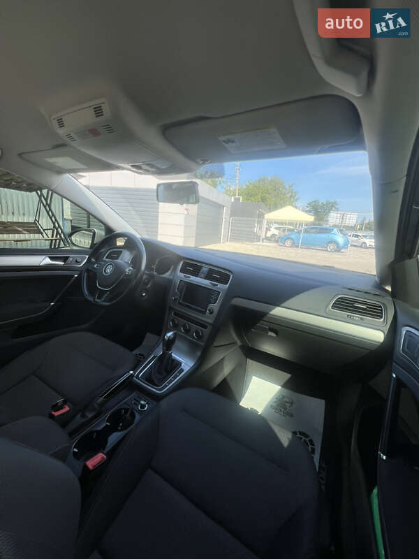 Універсал Volkswagen Golf 2017 в Білій Церкві