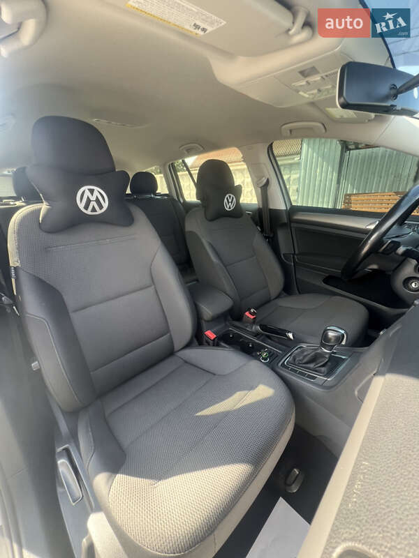 Універсал Volkswagen Golf 2017 в Білій Церкві